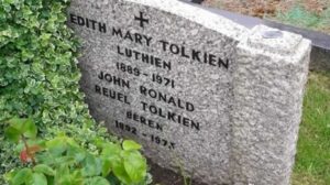 Tolkien grave